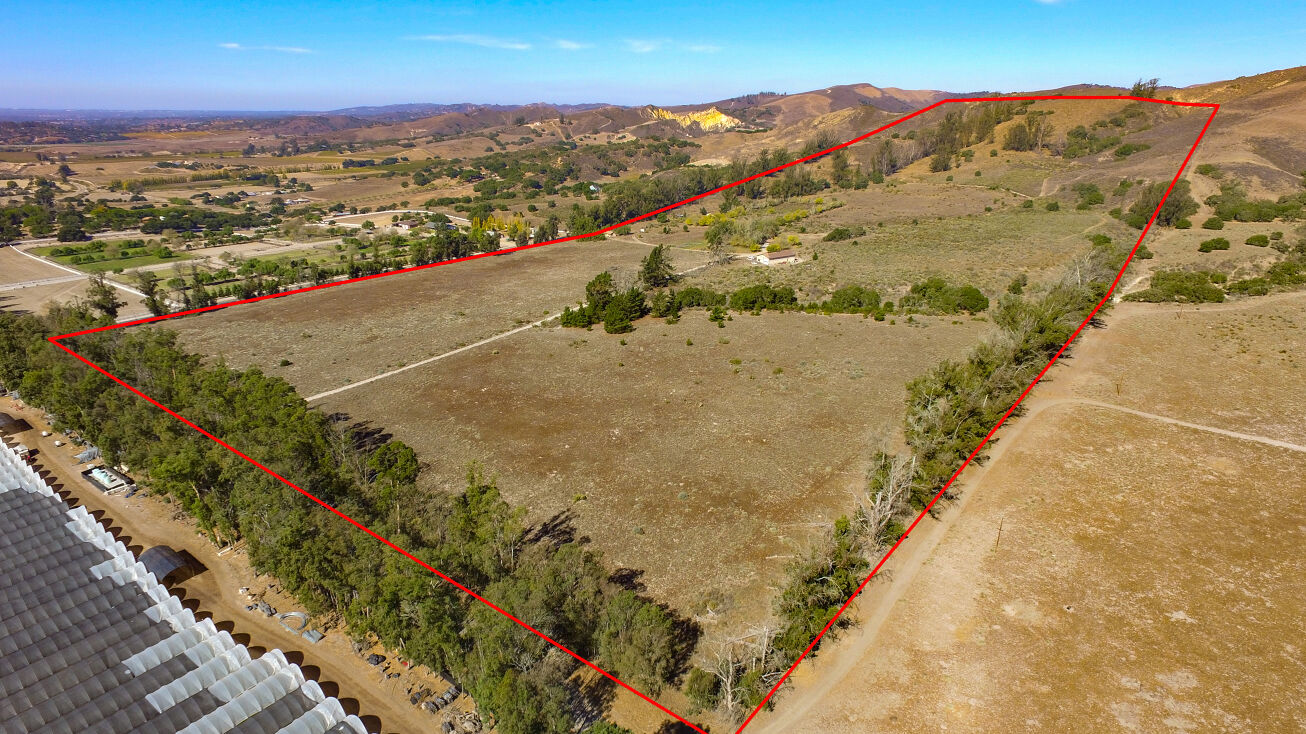 5665 Campbell Rd, Lompoc, CA 93436