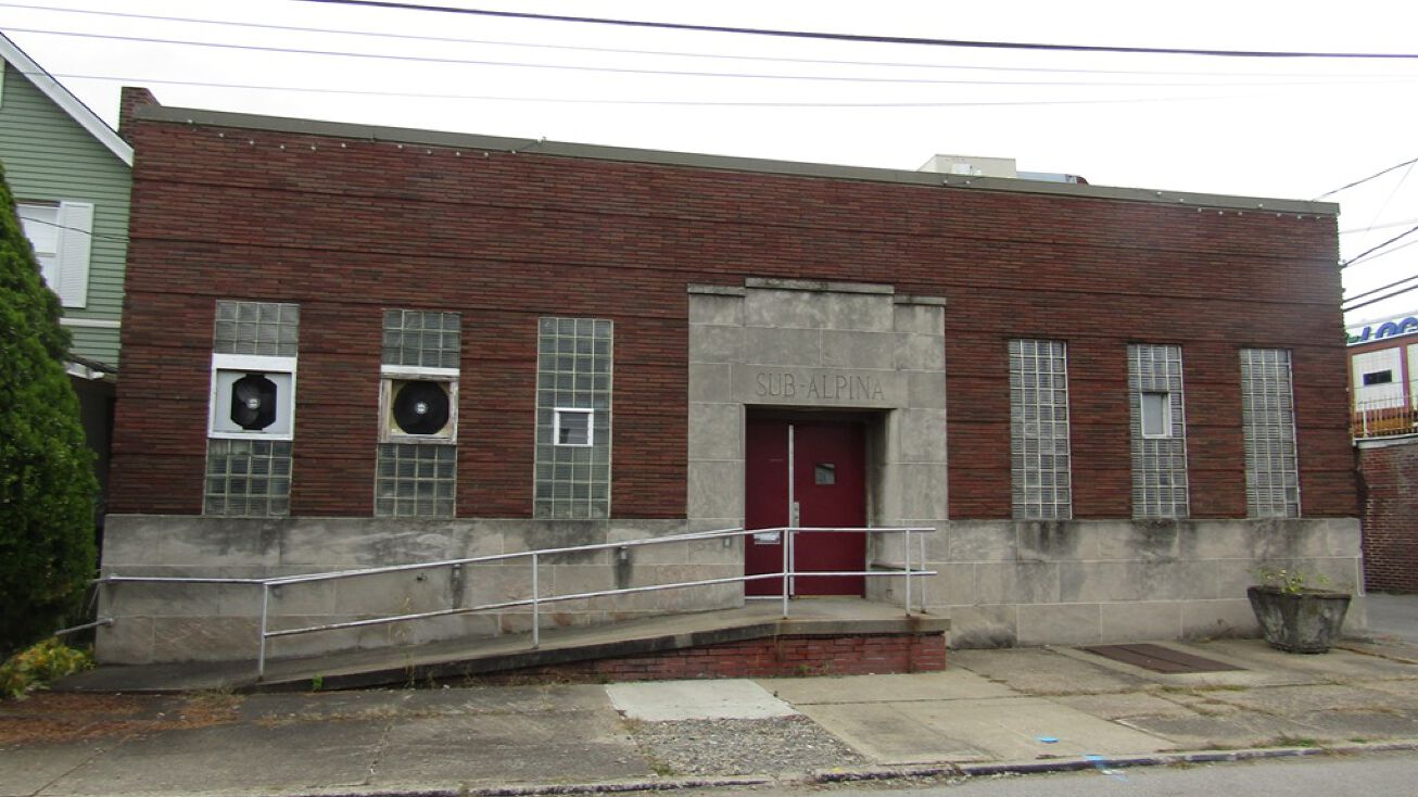 108 9th St, Turtle Creek, PA 15145