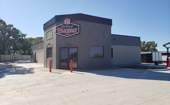 Pictures of Office property located at 229 Heritage Street, Ardmore, OK 73443 for sales - image #1