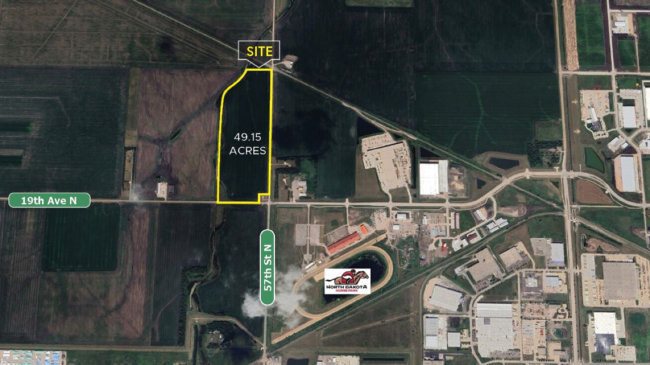 2220 57th St N, Fargo, ND 58102