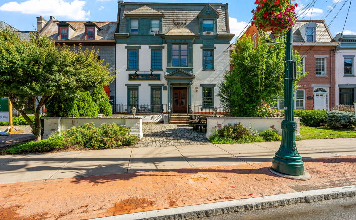 Pictures of Mixed Use property located at 613 Union St, Schenectady, NY 12305 for sales - image #1