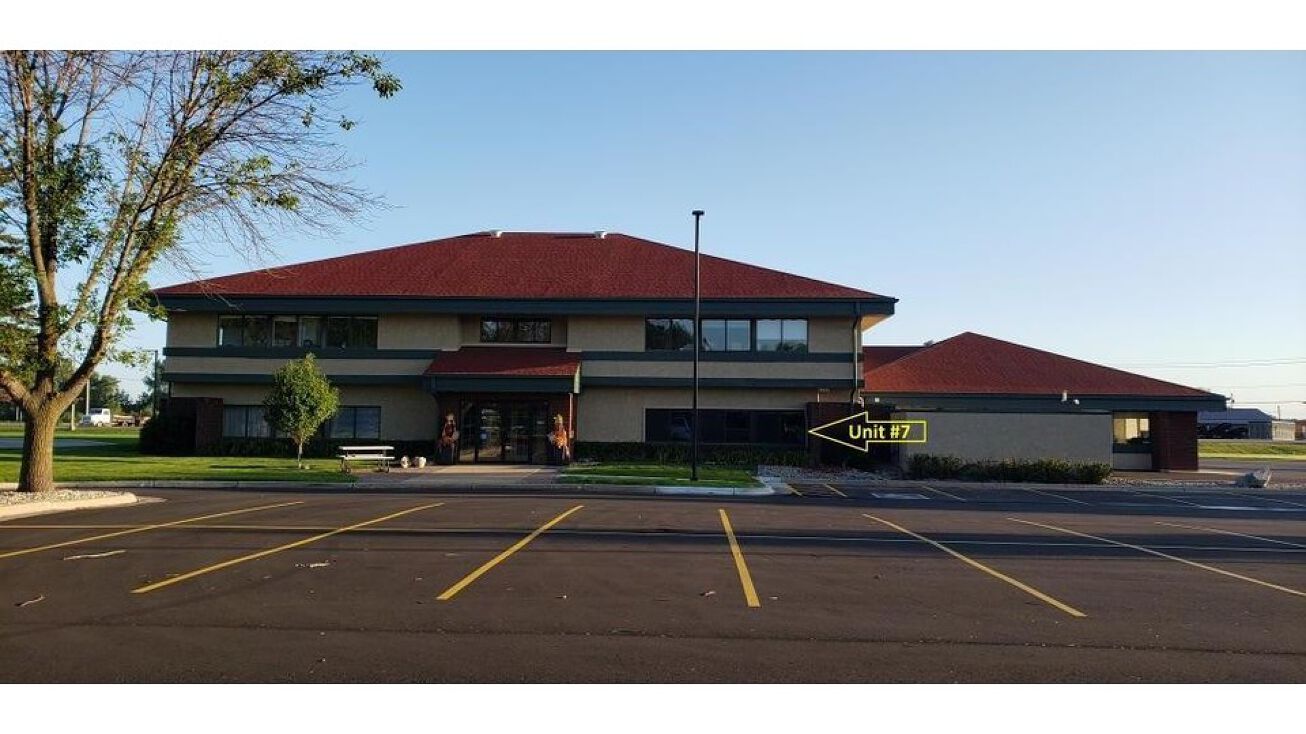 2320 Highway 12 E, Willmar, MN 56201