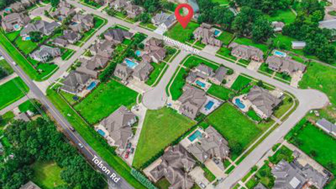 305 Woodbridge Dr, Lafayette, LA 70508