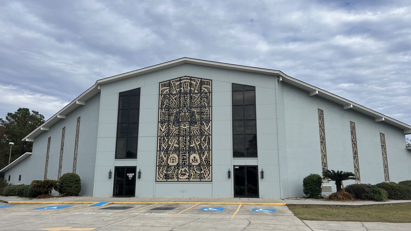 5224 Augusta Rd, Savannah, GA 31408