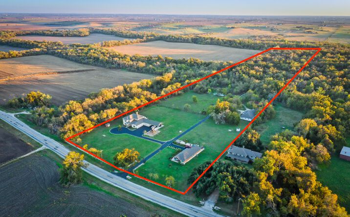 Pictures of Land property located at 15590 FM1660, Taylor, TX 76574 for sales - image #1