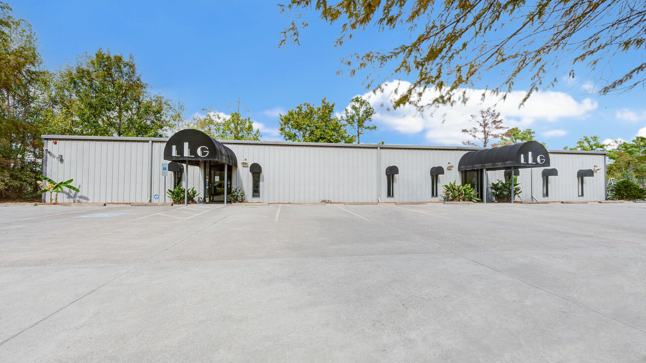 7415 Eastex Freeway Plaza, Beaumont, TX 77708