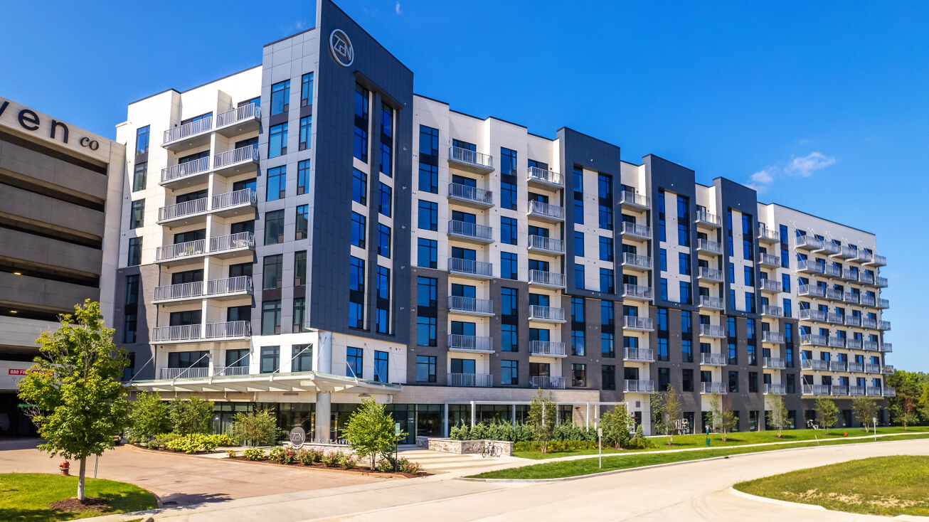 177 Wilshire Dr, Troy, MI 48084