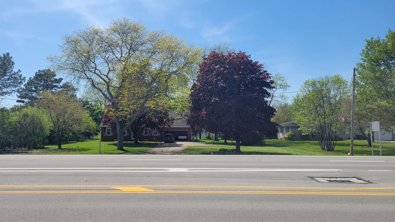 24397 N Dixie Hwy, Perrysburg, OH 43560