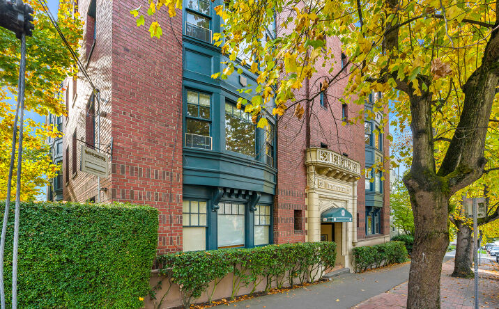 Pictures of Multifamily property located at 605 E Denny Way, Seattle, WA 98122 for sales - image #1