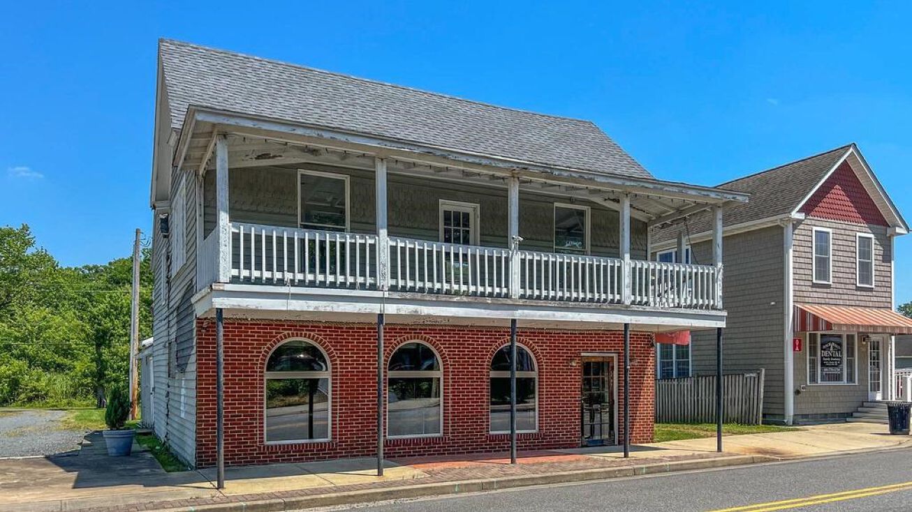 5781 N Main St, Rock Hall, MD 21661