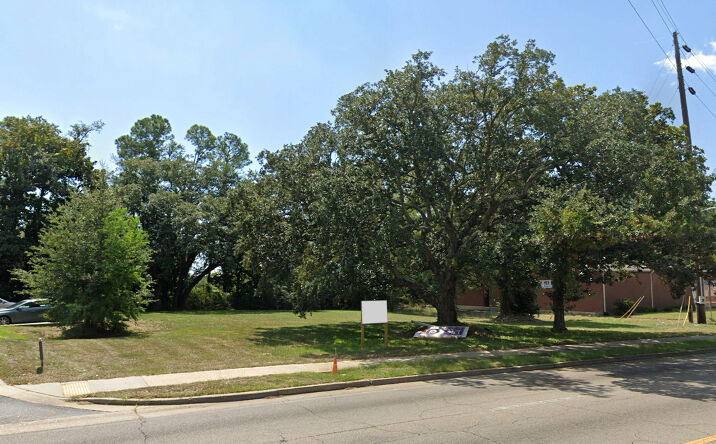 Pictures of Land property located at 2685 Pass Rd, Biloxi, MS 39531 for sales - image #1
