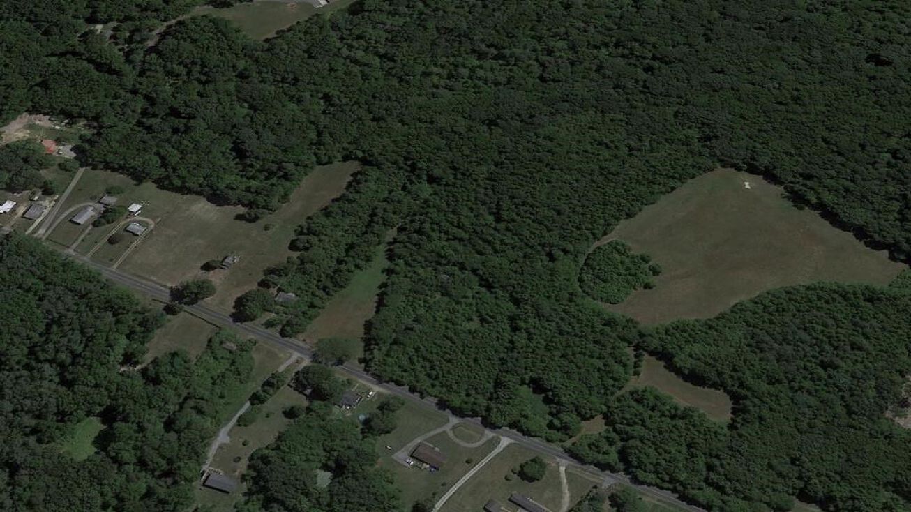 327 Pine Tree Rd, Chestertown, MD 21620