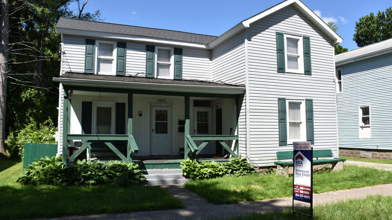 108 Ontario St, Edinboro, PA 16412