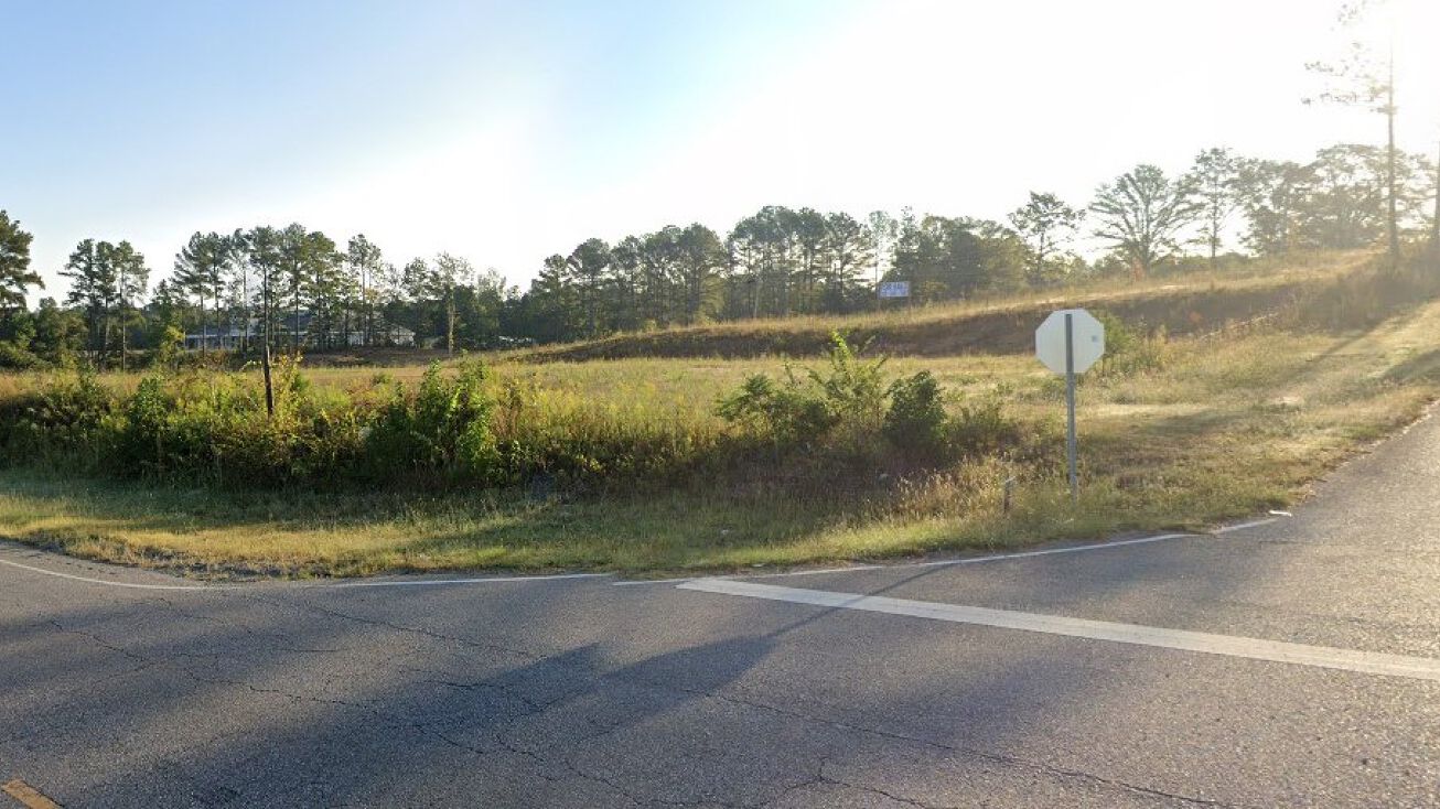 6235 US31, Calera, AL 35040