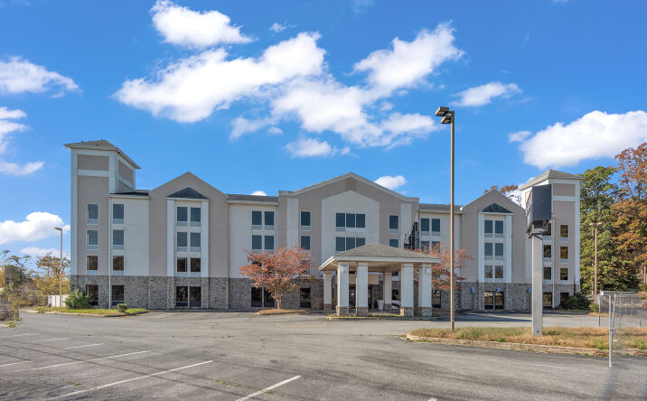 Pictures of Hospitality property located at 24058 Sussex Hwy, Seaford, DE 19973 for sales - image #1