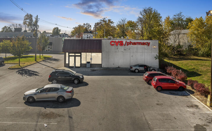 Pictures of Retail property located at 3130 Portland Ave, Louisville, KY 40212 for sales - image #1