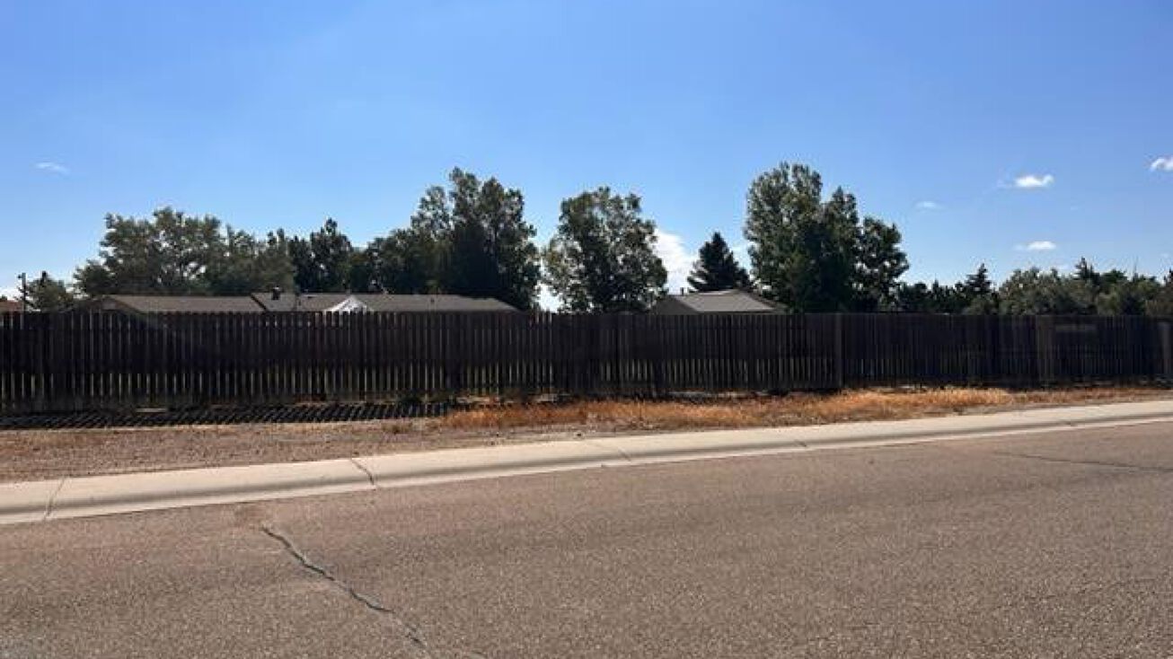 3509 White Mountain Blvd, Rock Springs, WY 82901