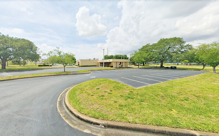 Pictures of Industrial property located at 2293 W Sand Lake Rd, Orlando, FL 32809 for sales - image #1