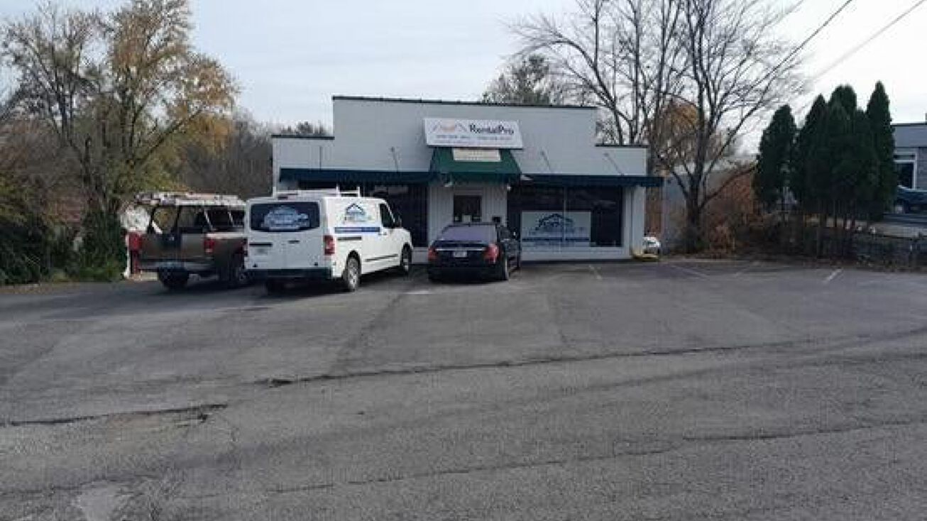 820 S 4th St, Danville, KY 40422