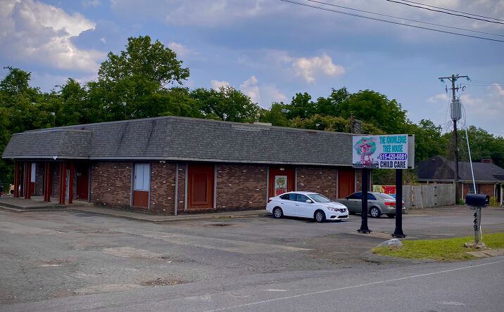 Pictures of Retail property located at 449 Moss Trail, Goodlettsville, TN 37072 for sales - image #1