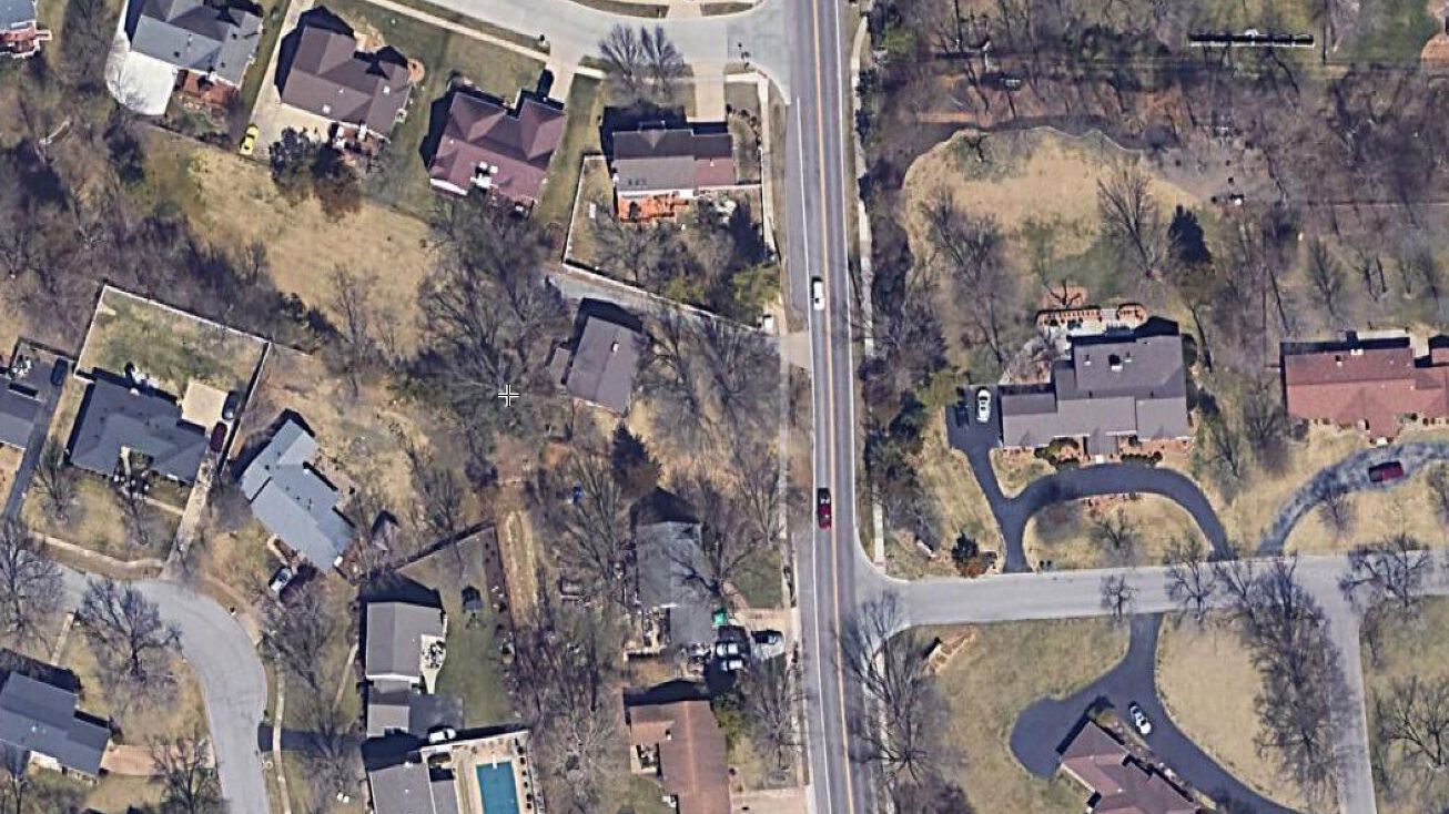 2785 Kehrs Mill Rd, Chesterfield, MO 63017