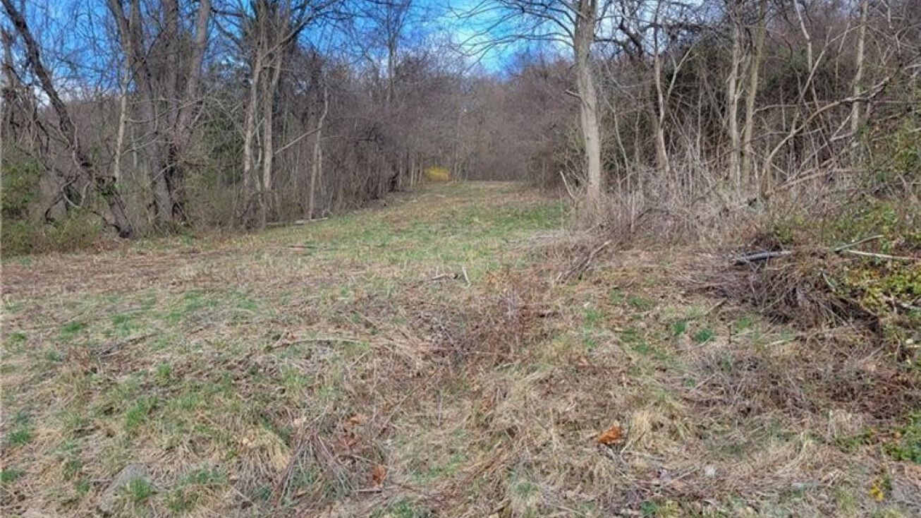 3 Ripple Rd, McKeesport, PA 15132