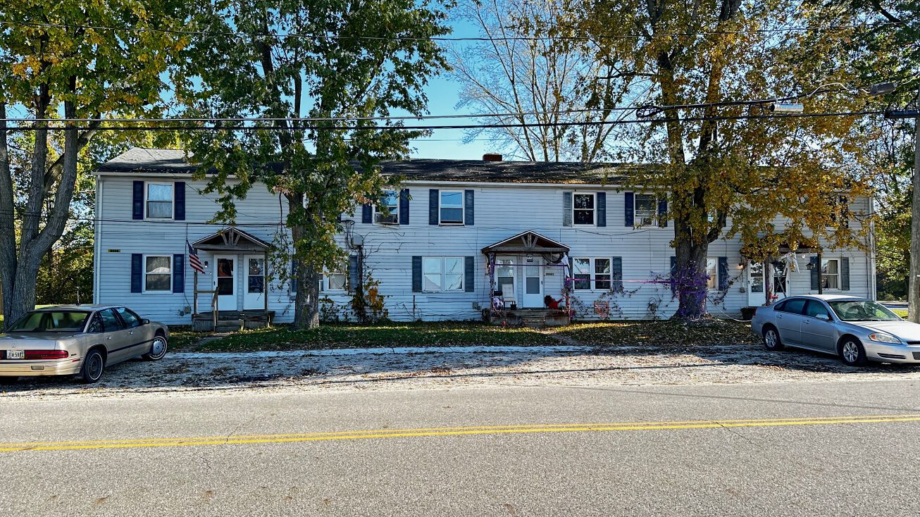 9038 Maple Grove Rd, Windham, OH 44288