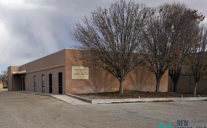 Pictures of Office property located at  for sales - image #1