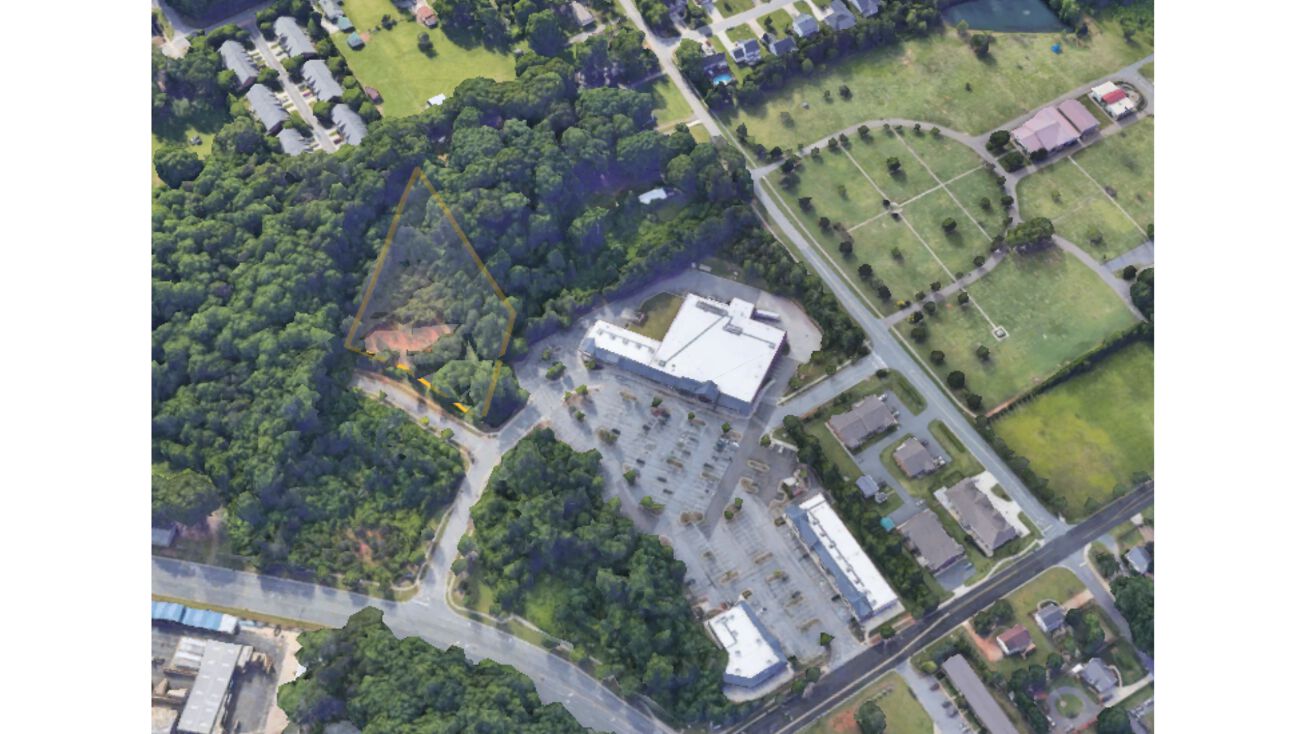 Kinnamon Vlg Dr, Clemmons, NC 27012