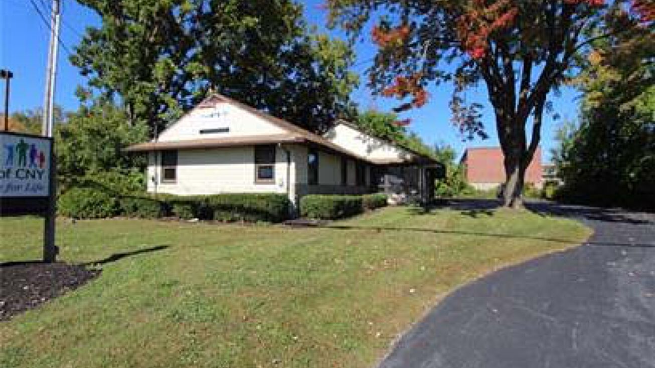 6647 Kirkville Rd, Dewitt, NY 13057