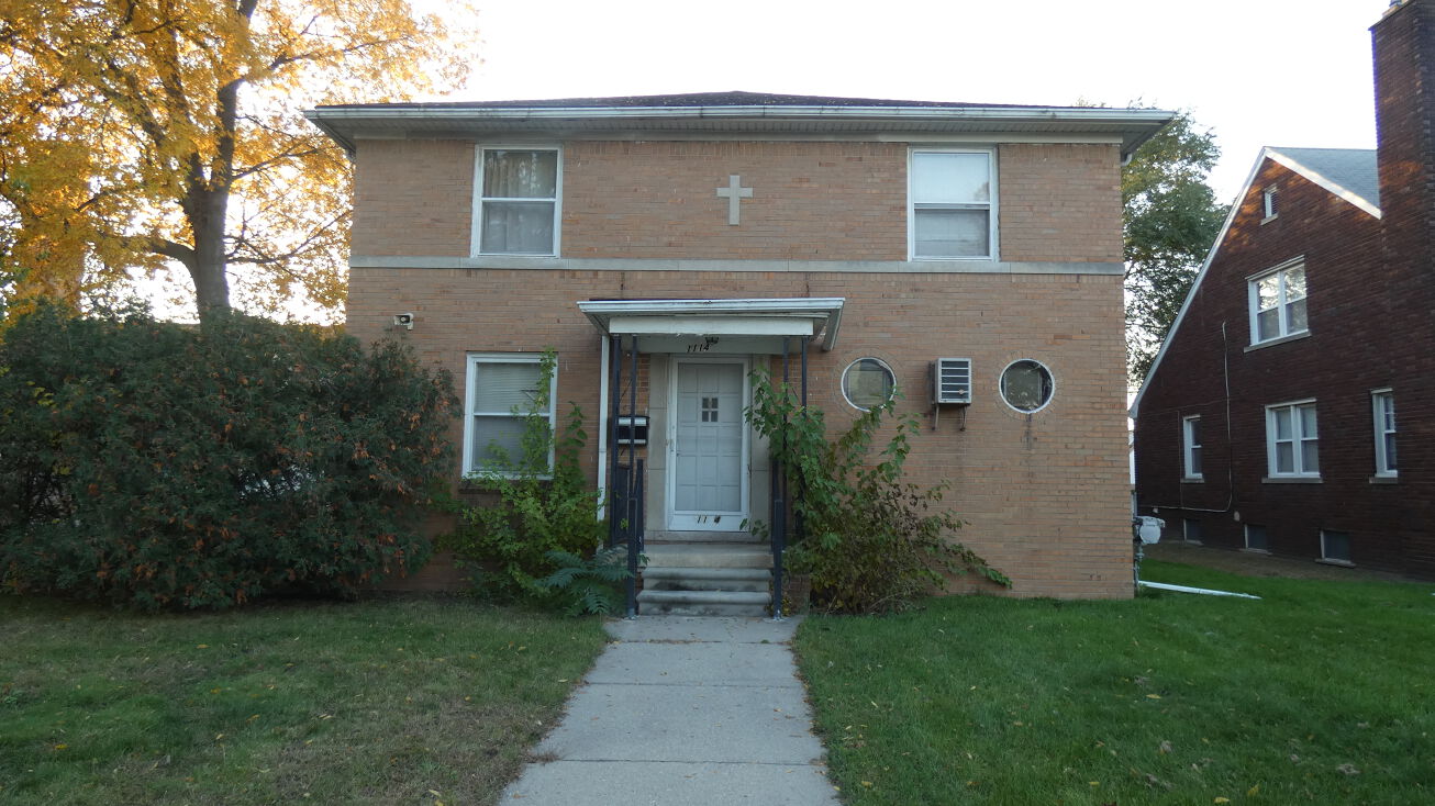 1114 1st St, Wyandotte, MI 48192