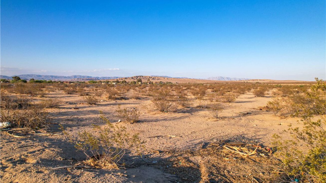 6125 Desert Knoll Ave, Twentynine Palms, CA 92277