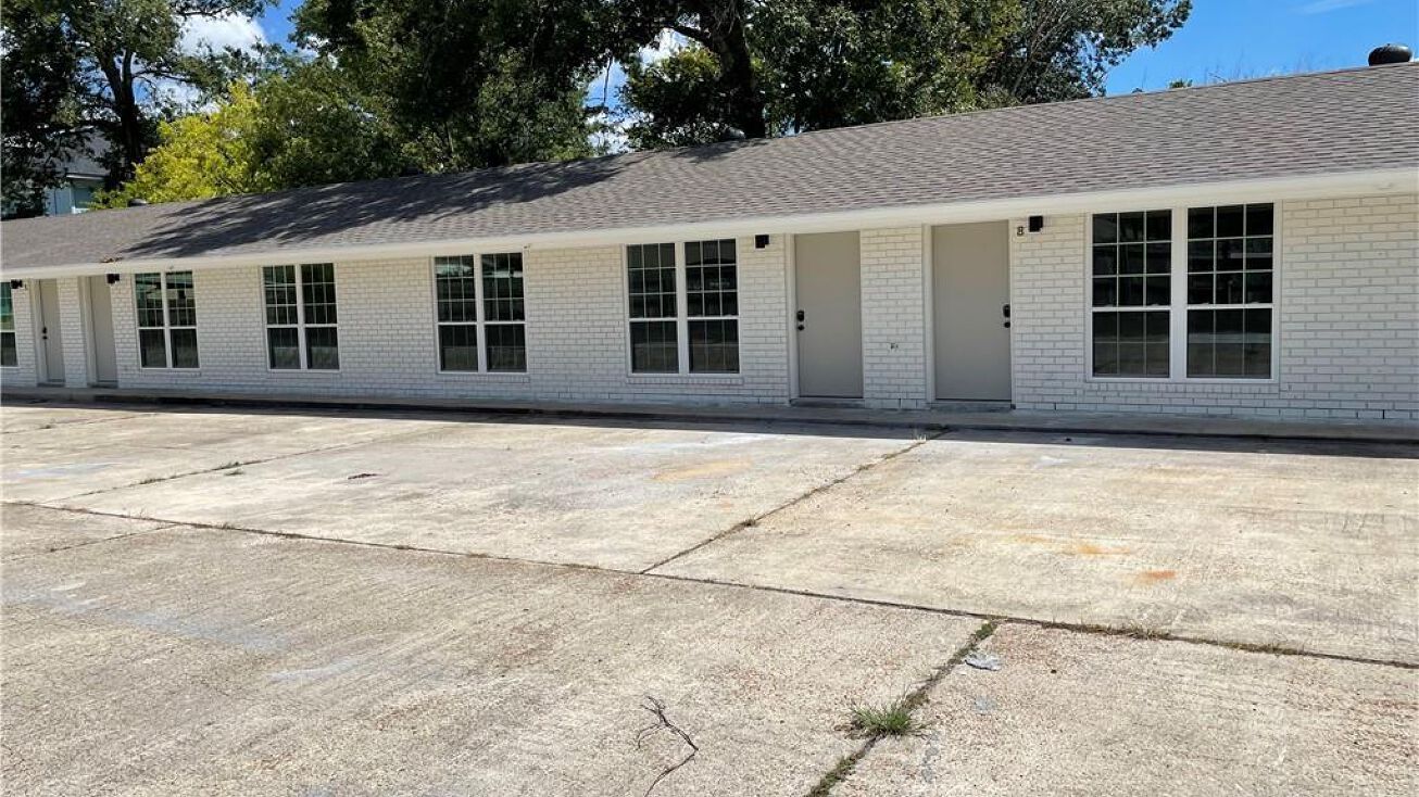 638 Iris Street, Lake Charles, LA 70601 | Crexi.com