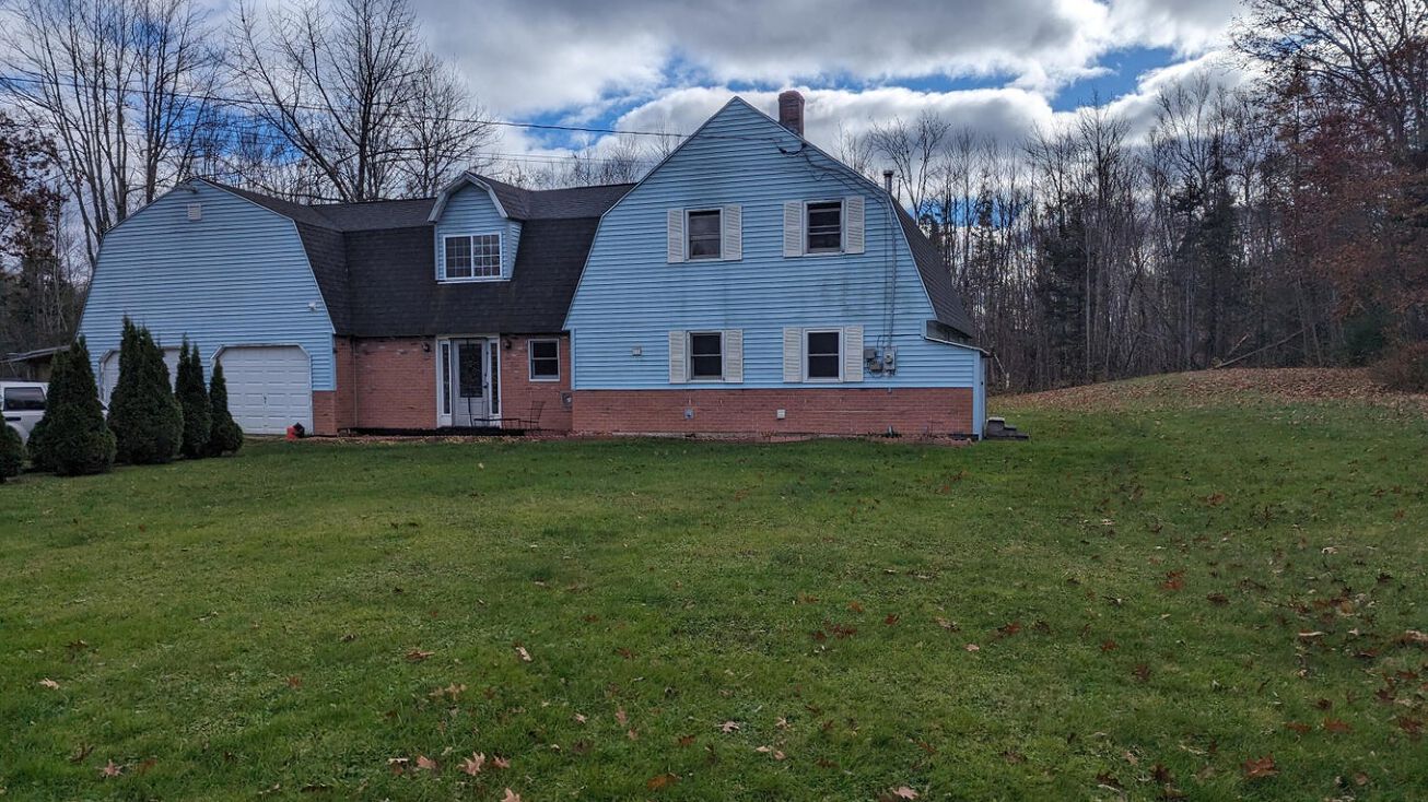 24 Town Farm Rd, Winterport, ME 04496