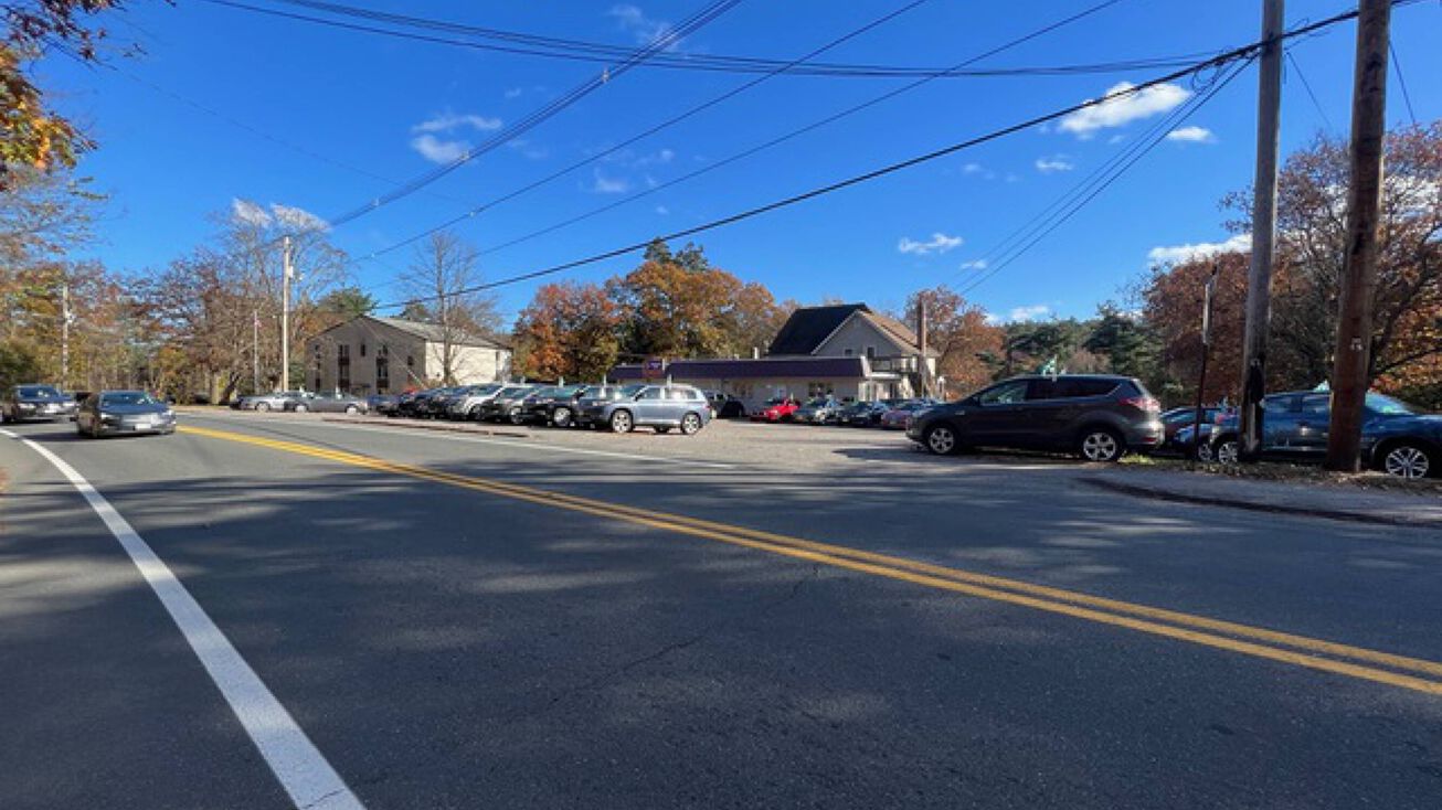 990 S Main St, Athol, MA 01331