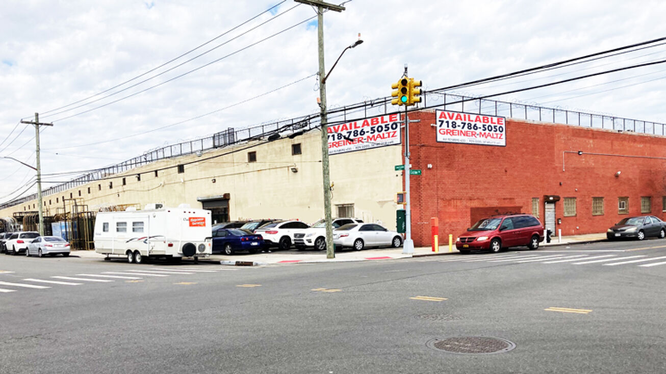 303 Louisiana Ave, Brooklyn, NY 11207