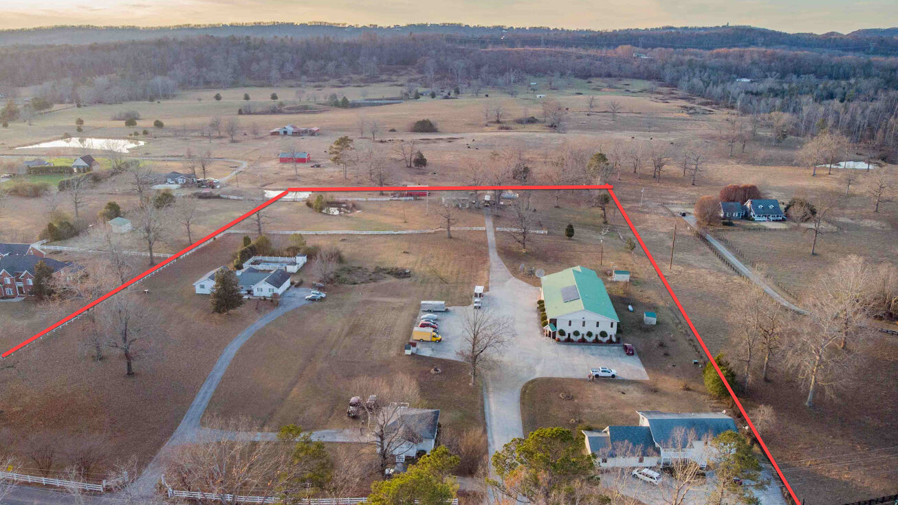 874 S McDonald Rd, McDonald, TN 37353