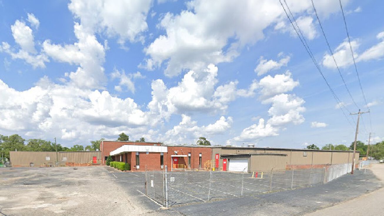 Pictures of Industrial property located at 100 Mueller Dr, Lumberton, NC 28358 for sales - image #1