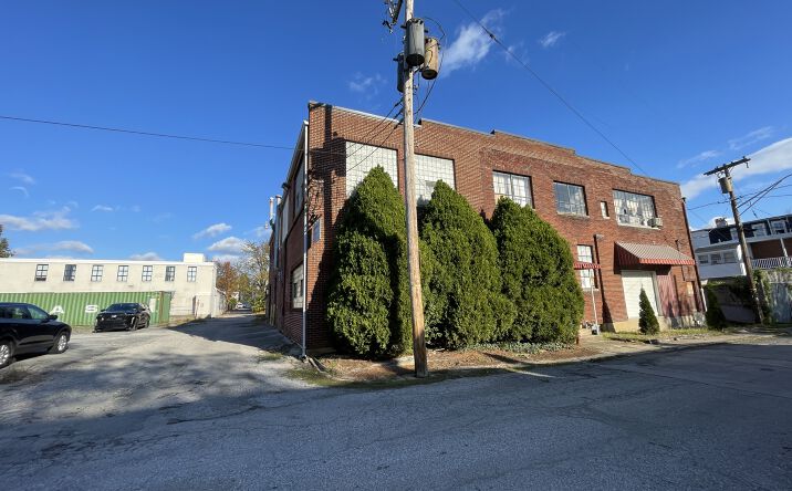 Pictures of Retail property located at 725 Bierman Ave, York, PA 17401 for comps - image #1