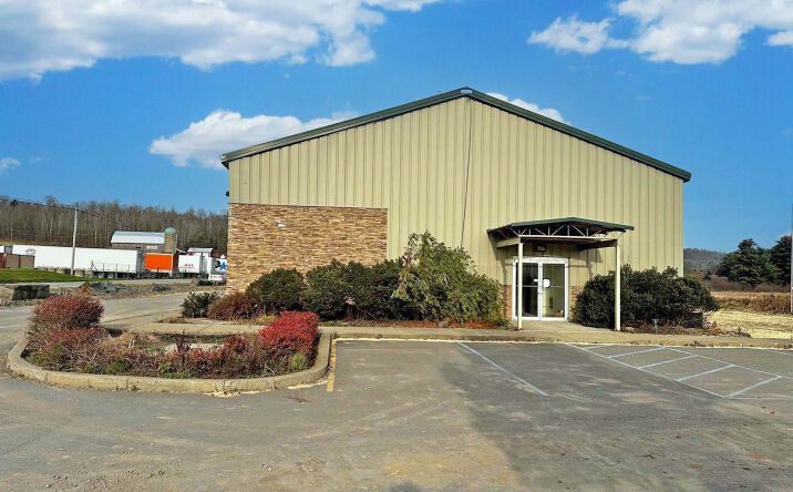 Pictures of Industrial property located at 2390 PA-848, New Milford, PA 18834 for sales - image #1