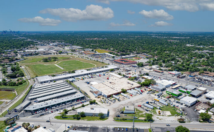 Pictures of Industrial property located at 302 Spencer Ln, San Antonio, TX 78201, 314 Spencer Ln, San Antonio, TX 78201 for sales - image #1
