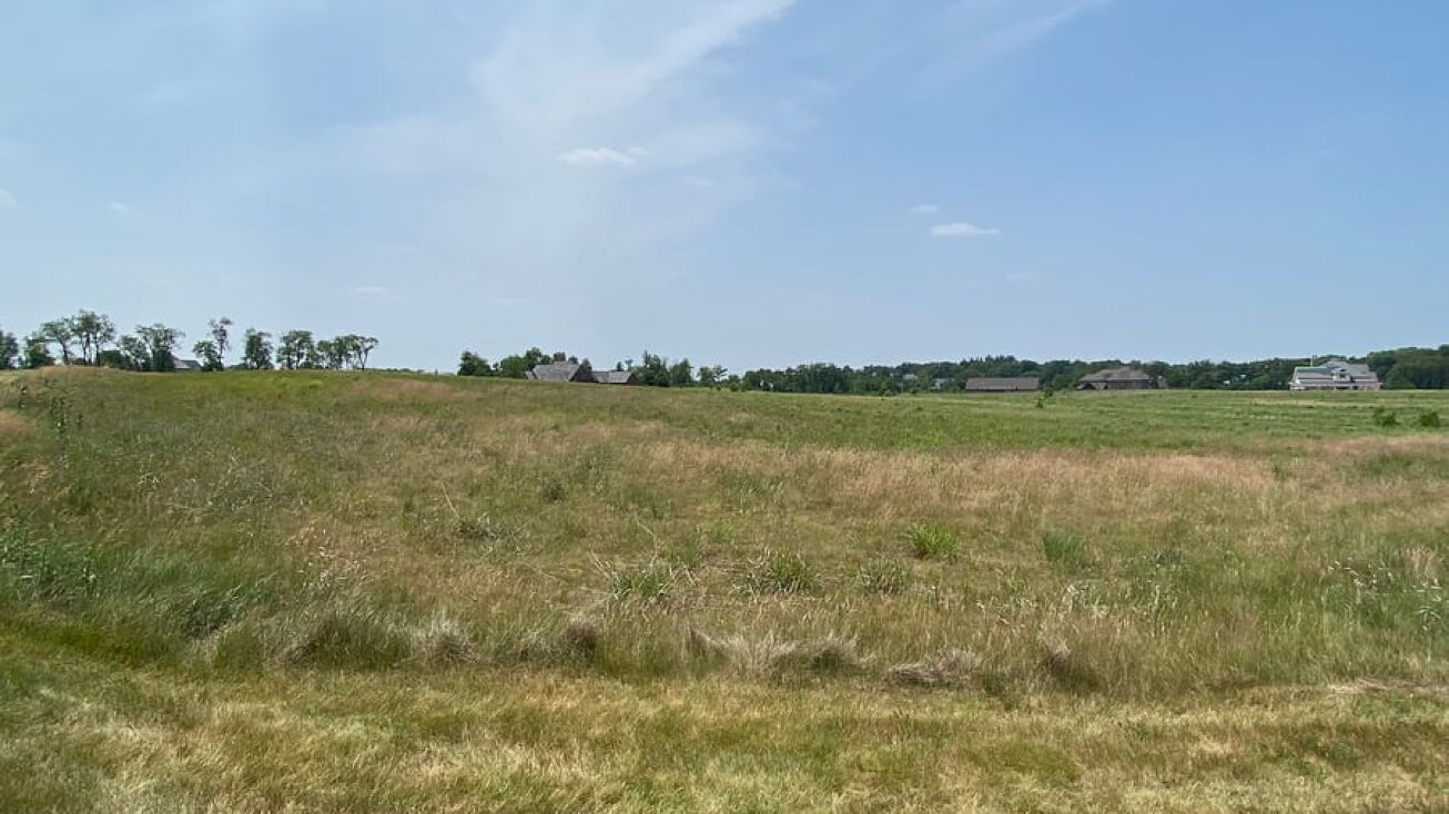 1200 E Longwood Dr, Bull Valley, IL 60098