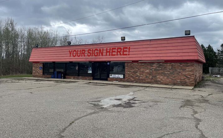 Pictures of Retail property located at 10775 Dixie Hwy, Davisburg, MI 48350 for sales - image #1