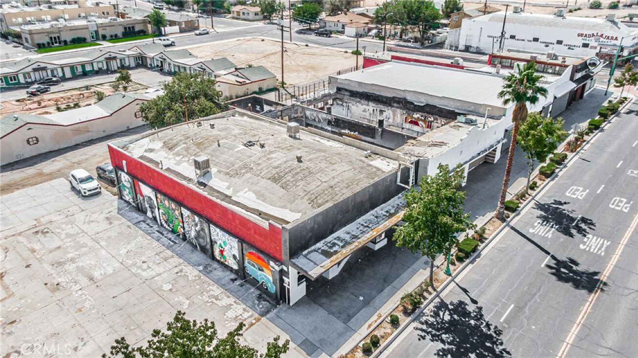 15575 7th St, Victorville, CA 92395