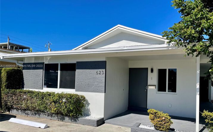 Pictures of Multifamily property located at 623 NE 5th ST, Hallandale Beach, FL 33009 for sales - image #1