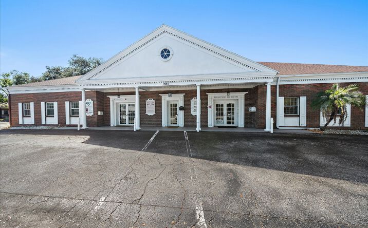 Pictures of Office property located at 1000 S Tamiami Trail, Venice, FL 34285 for sales - image #1