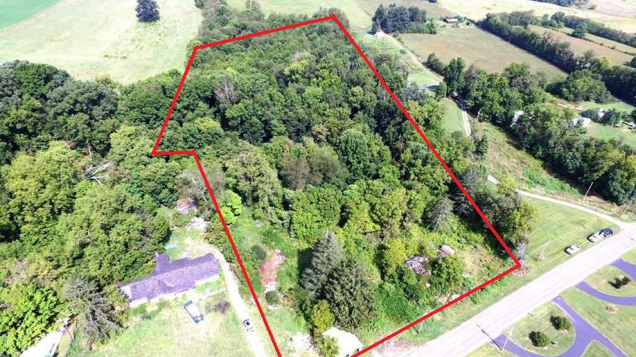 Austinville Rd, Austinville, VA 24312