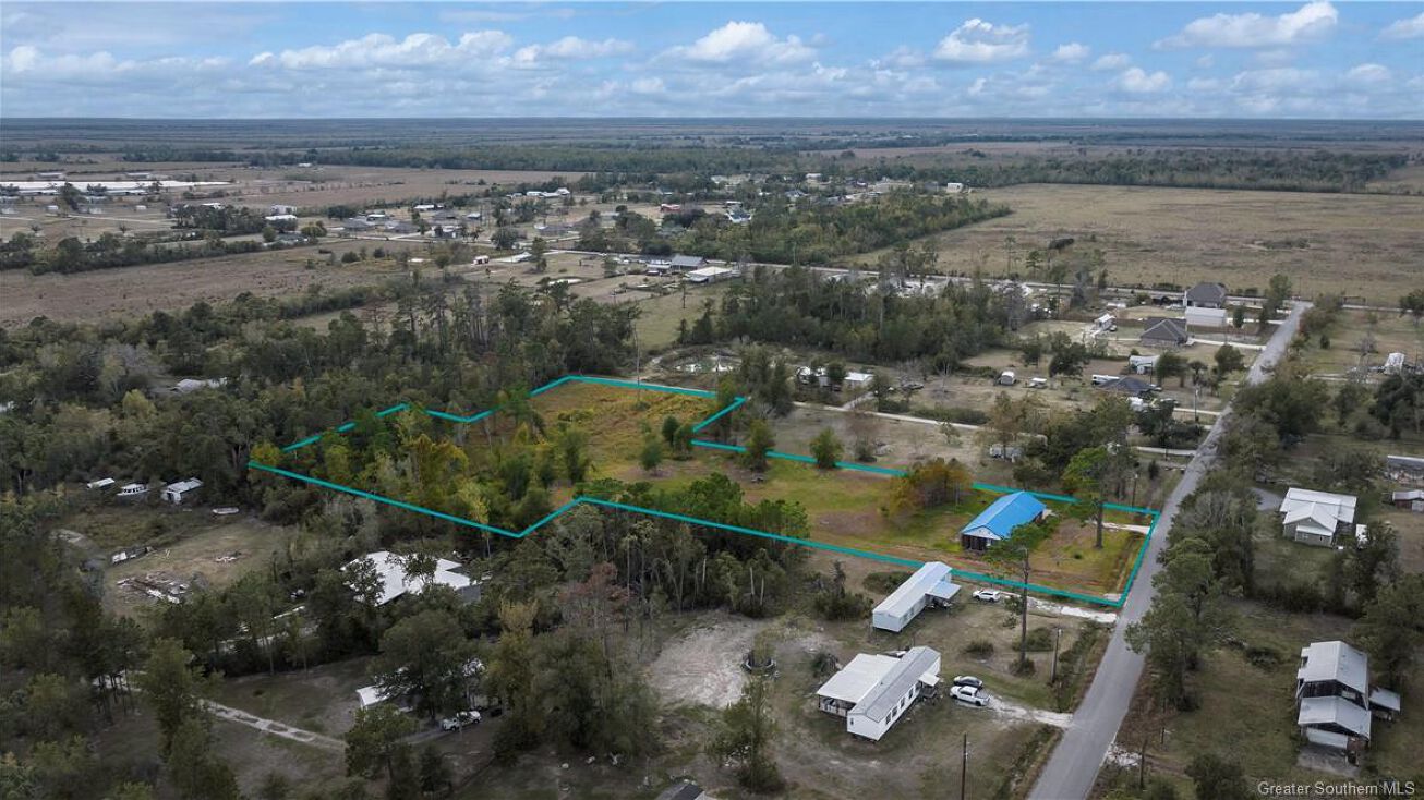 2732 Sandra Dr, Sulphur, LA 70665