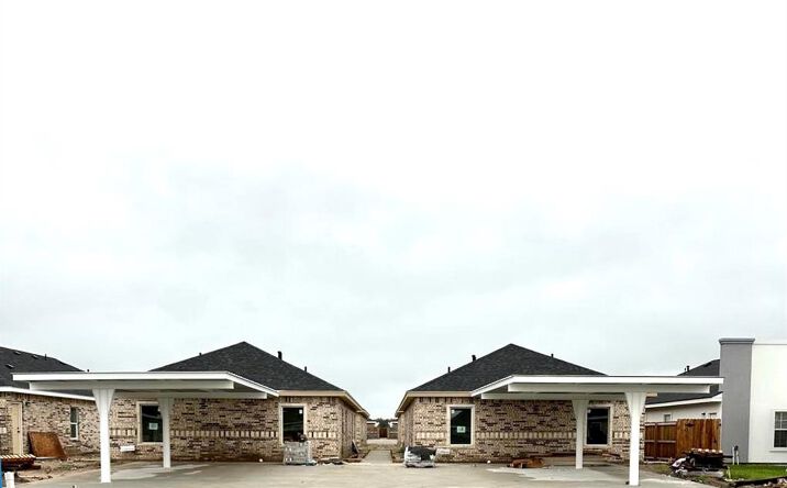 Pictures of Multifamily property located at 1013 W Mahala Avenue, Alton, TX 78573 for sales - image #1
