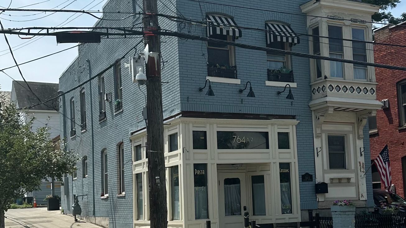 764 1/2 Eastern Ave, Schenectady, NY 12308